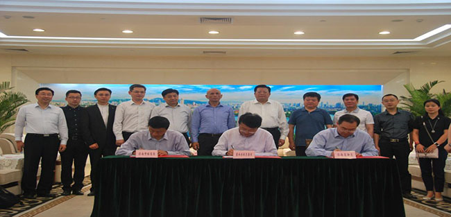 賽伯樂(lè)與濟(jì)南經(jīng)信委、高新區(qū)簽訂戰(zhàn)略合作協(xié)議