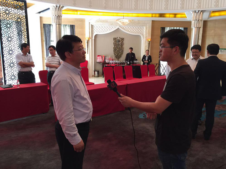 賽伯樂(lè)與新疆兵團(tuán)第十二師合作簽約