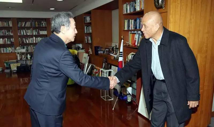 運(yùn)營200億美元投資運(yùn)營公司，非常關(guān)注韓IT--每日經(jīng)濟(jì)專訪朱敏董事長